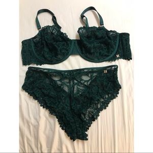 SavagexFenty Emerald Green Set